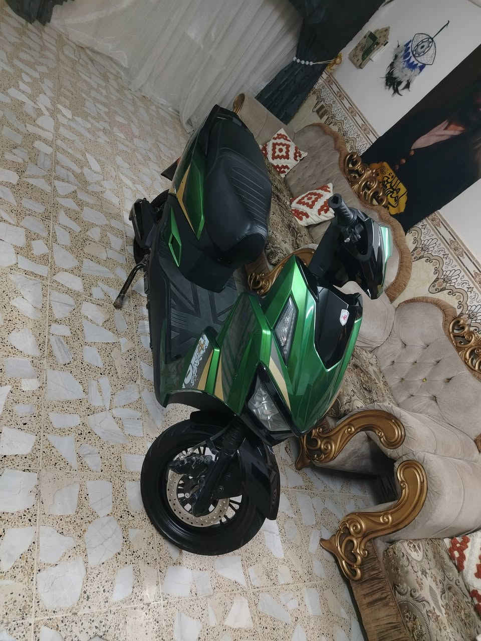 دراجه شحن سكنس زيرو جديده جدا السعر٦٥٠ وبيها مجال مكاني بغداد حي ور ***********
