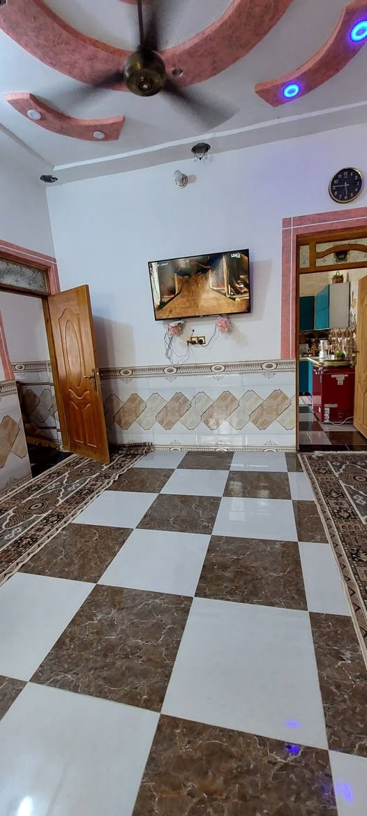 بيت زراعي بناء حديث مساحه 200 متر مع قطعه ارض 150 العنوان طريق مشرح عماره على شارع بناء درجه اولى  تفاصيل البيت جاهز اي نقص مابيه خدمات كامله مدارس متوسطه وبتدائيه وعداديه اي استفسار اتصال على رقم بيه واتساب ***********
