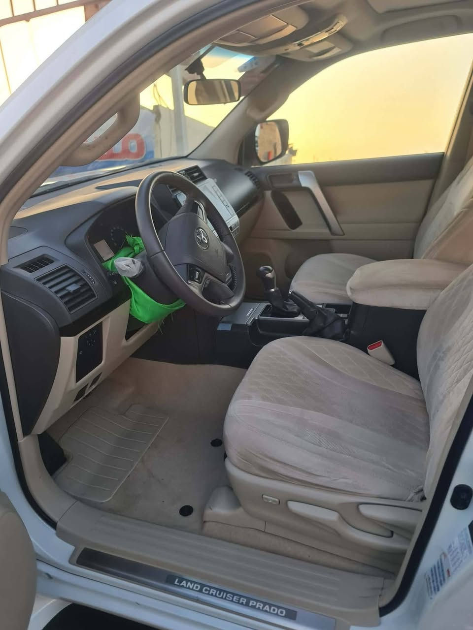 برادو 2023 لبيع فقط داخله هزة قبل 3 أشهر  ماشية  19 ألف شركة SAS ام ضمان المواصفات الواضحة في الصور دبل تانكي 6 سلندر المكان الديوانية *********** .***********  السعر 475 وبيه مجال لتوضيح مفروشة فراش و التلبيسة اصلية كذلك برداته موجوده
