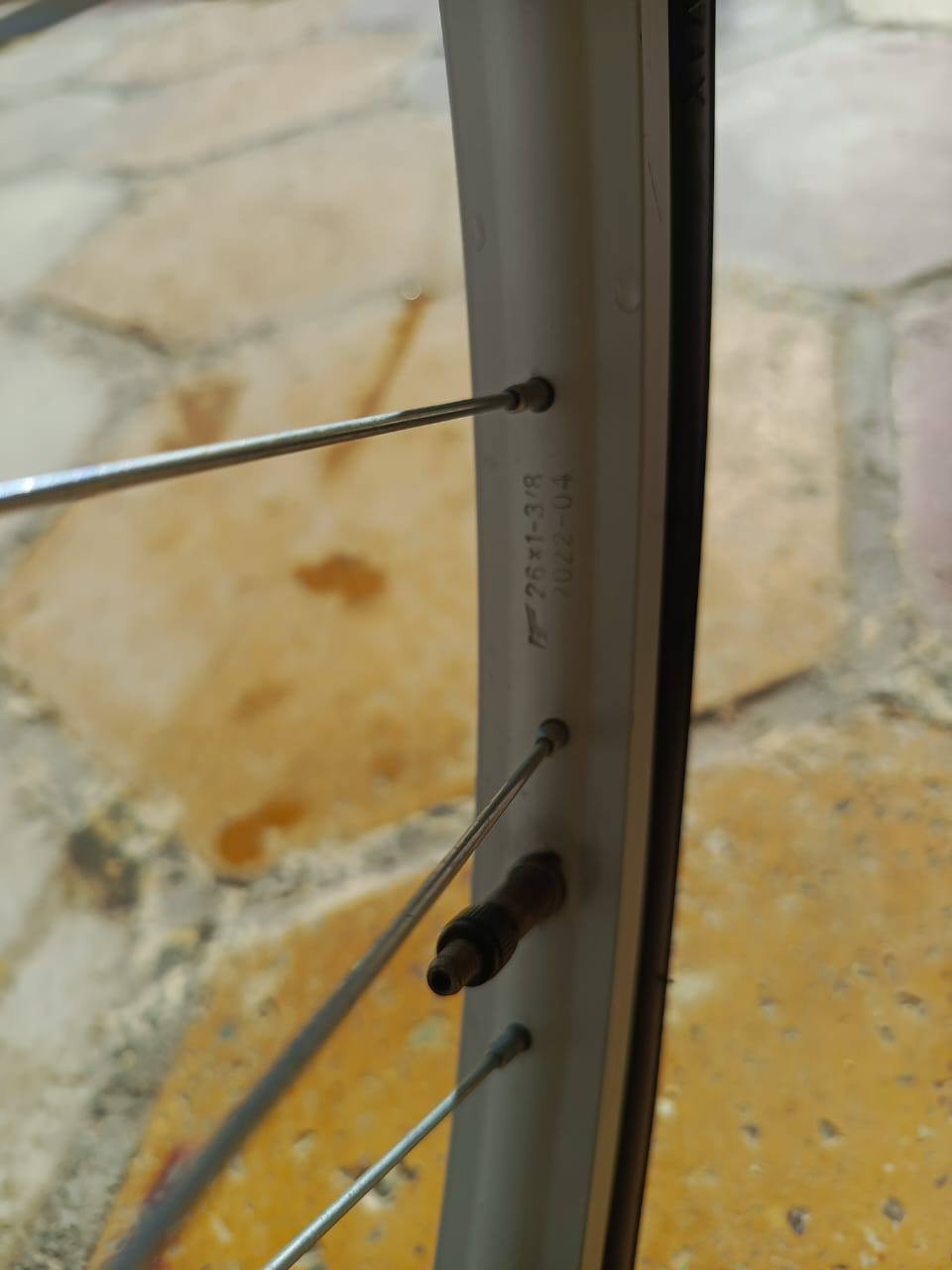 سلام عليكم بايسكل بناتي سانتوس للبيع موديل2022 لتواصل عله هاذه الرقم***********
