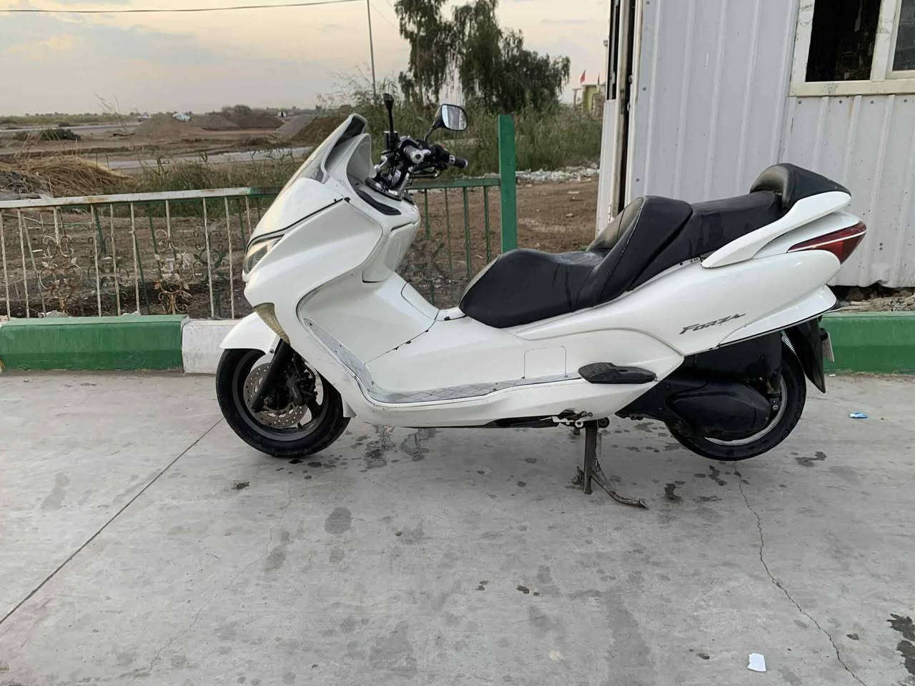 البيع فورزه ٩ نضيفه وخير من الله مكاني عزيزية واسط خبرني ودالال ***********
