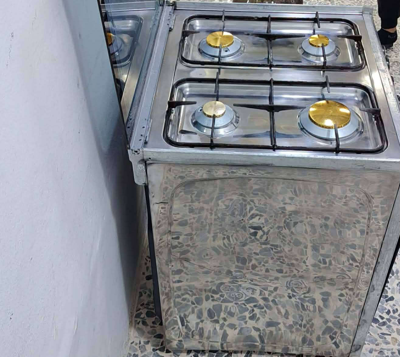 🔥 عرض مميز – طباخ عشتار سوري 4 عيون 🔥
✅ حجم عملي مناسب للعائلة
✅ 4 شعلات قوية وثابتة
✅ فرن شغال وتحميص ممتاز
✅ ستيل مقاوم وسهل التنظيف
💰 السعر: 160 قابل للنقاش للجادين
📍 العنوان: موصل – وادي حجر


**إذا كنت صاحب هذا الإعلان وتريد حذفه لأي سبب، رجاءا أرسل رسالة إلى الدعم الفني**