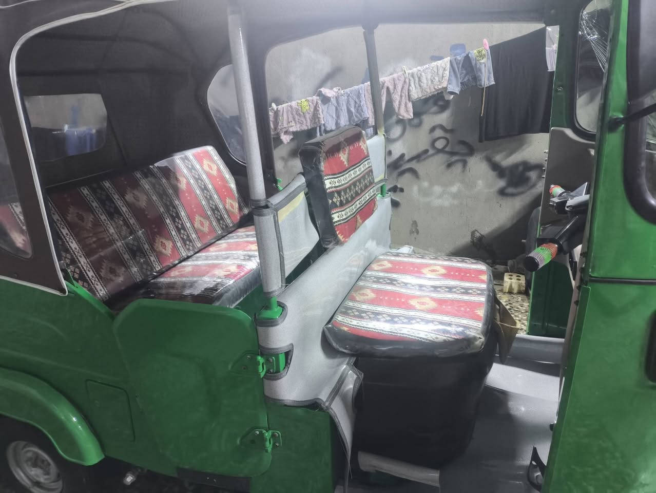 تكتك لبيع موديل 22شهر10رقم بغداد 
كشر كفاله بي صبغ شبر بلغد دوس بيهم تعمير فقط 
مكينه اكسن كهربائيات جديد 
السعر 8250
العنوان بغداد حي نصر 
رقم الهاتف ***********
