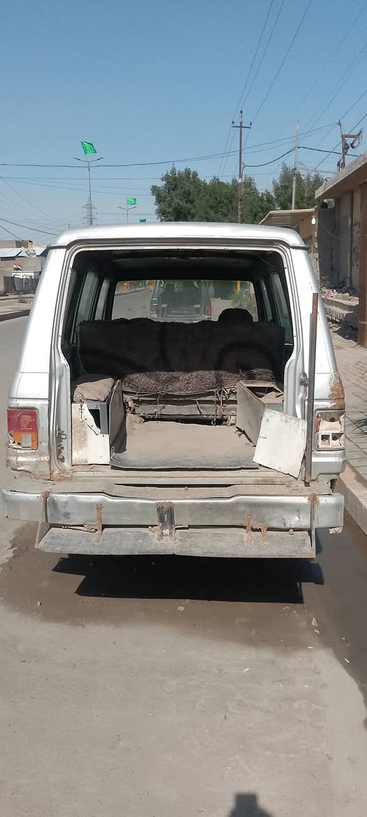 سلام عليكم شباب كالوبر للبيع بيهة مكينه وكير ونجي شغالات ابيعهة علا وضعهة الشراي يخابرني ويدلل***********
