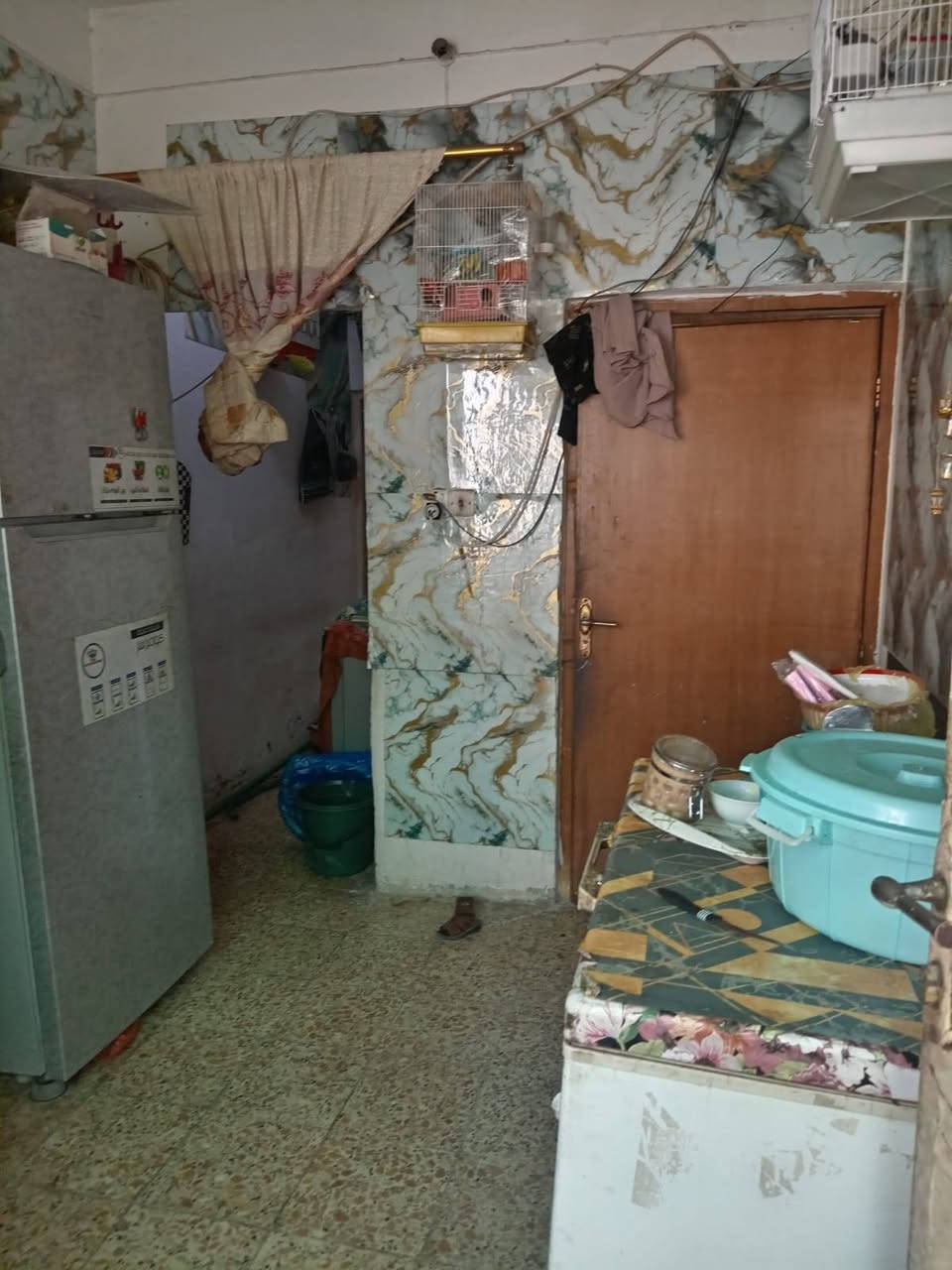 بيت ١٠٠متر حي السلام على المصرف العراقي يحتوي الطابق الأول على غرفه ومطبخ وصاله وتخاريج والطابق الثاني غرفه للاستفسار الاتصال***********
