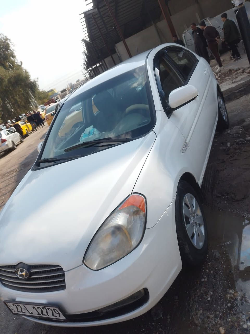 سلام عليكم للبيع اكسنت 2010 خليجي
محرك 14 محرك وكير شرط سنويه نافذه  قبل سبوع هزه جديده  صدر تايرات جديد 
صبغ بوند + جاملغ خلفي طخه خفيفه بلا حوض السعر85 وبيه مجال بسيط
‭٠٧٨٠ ٠٥١ ١٨٧٢
