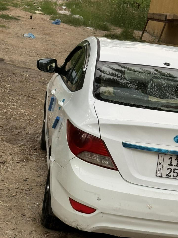 اكسنت البيع موديل ٢٠١٢
تبريد كفاله ثلج 
مكينة وكير كفاله
السياره نضيفه 
بيهه قطعتين مبدلات بيدي 

السعر ٨٨ وبيهه مجال 
الهاتف ***********

