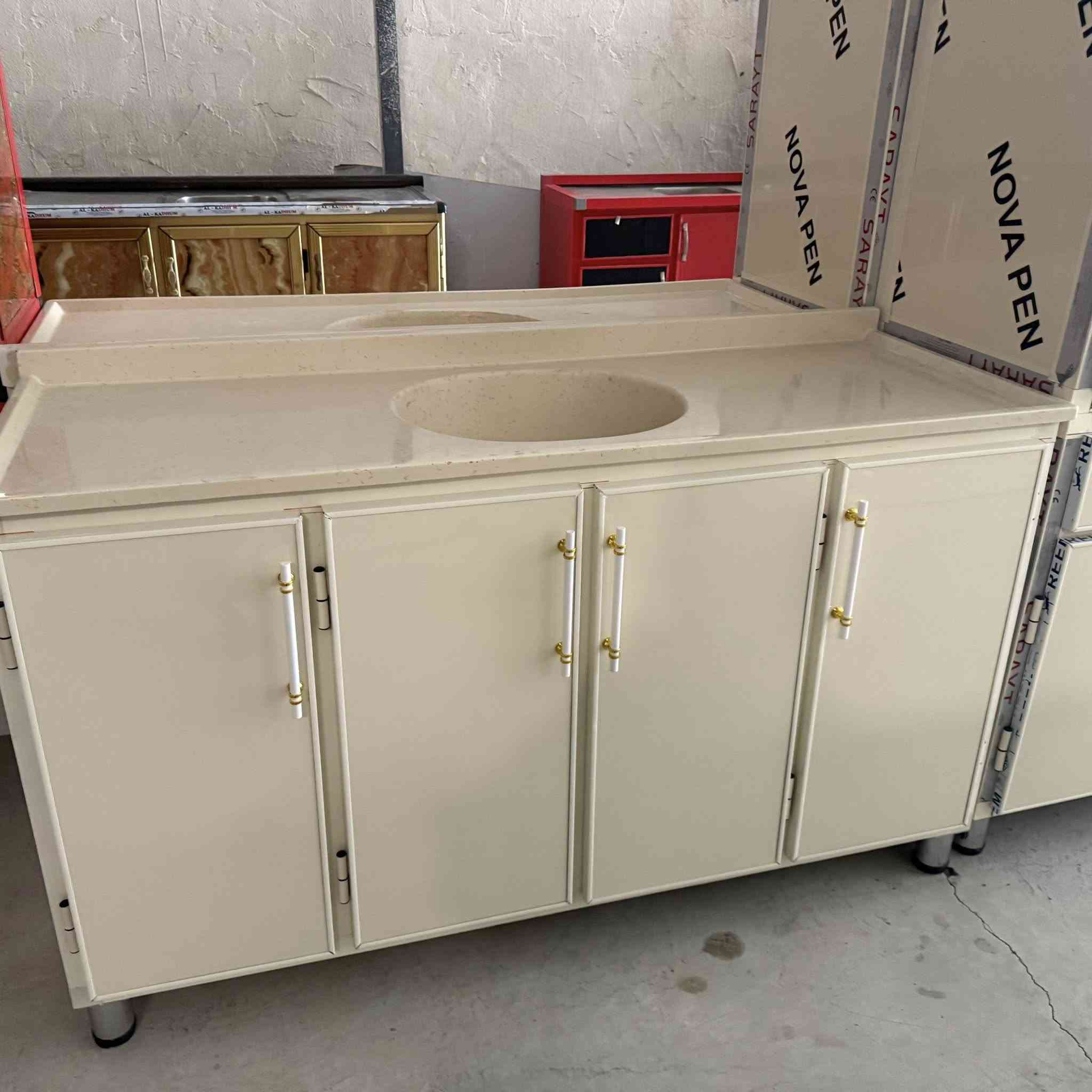 #كاونتر تزكام قياس مترين ونص مرمر وسنك متر ونص مرمر العنوان مغربه شيشان ثانيه للاتصال ***********
