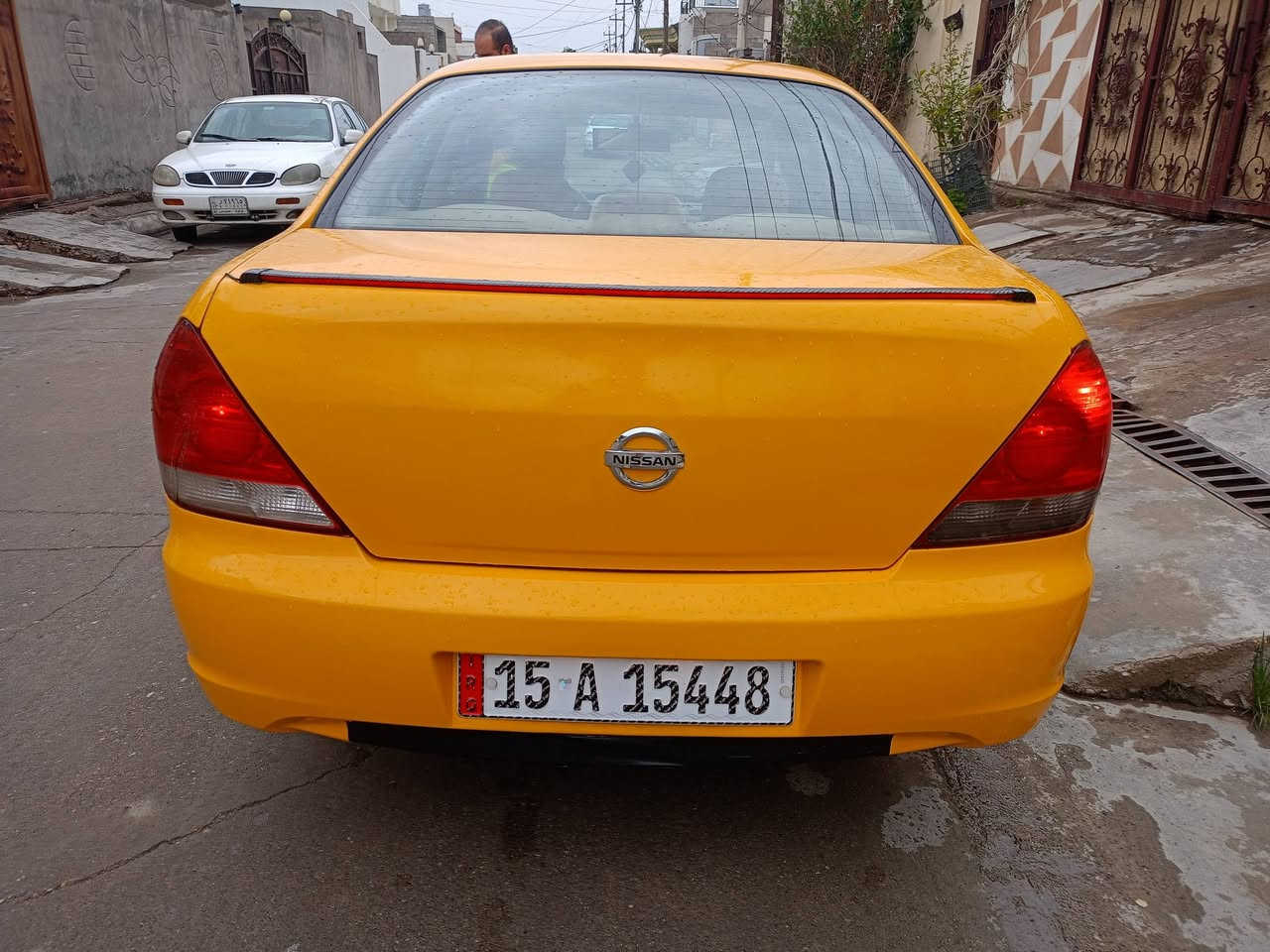 نيسان سني ياباني موديل 2010 محرك اسود رقم الانبار مشروع وطني رقم جديد مكان سيارة كركوك محرك كلش نظيف بدون اي عيب بي طخة من ورا بس ماواصل حوض و بي ظربة من كدام يم جاملغ سكن  بس ما واصل شاصي. سيارة كلش نظيف  بي بطاقة بنزين و سنوية بسمي لحد 2026 شهر 7 سعر 93 و بي مجال اذا شراي خابر و بي مجال قليل ***********
