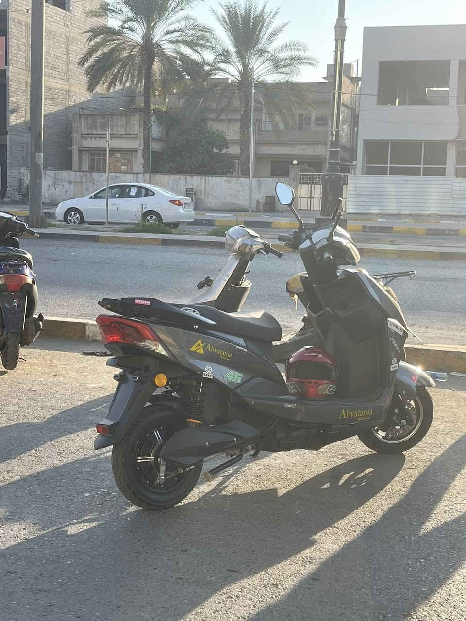 ماطور سكنس شحن 6 بطاريات بي بطاريه وحده فقط ضعيفه الماطور نضيف السعر 300الف 
***********
