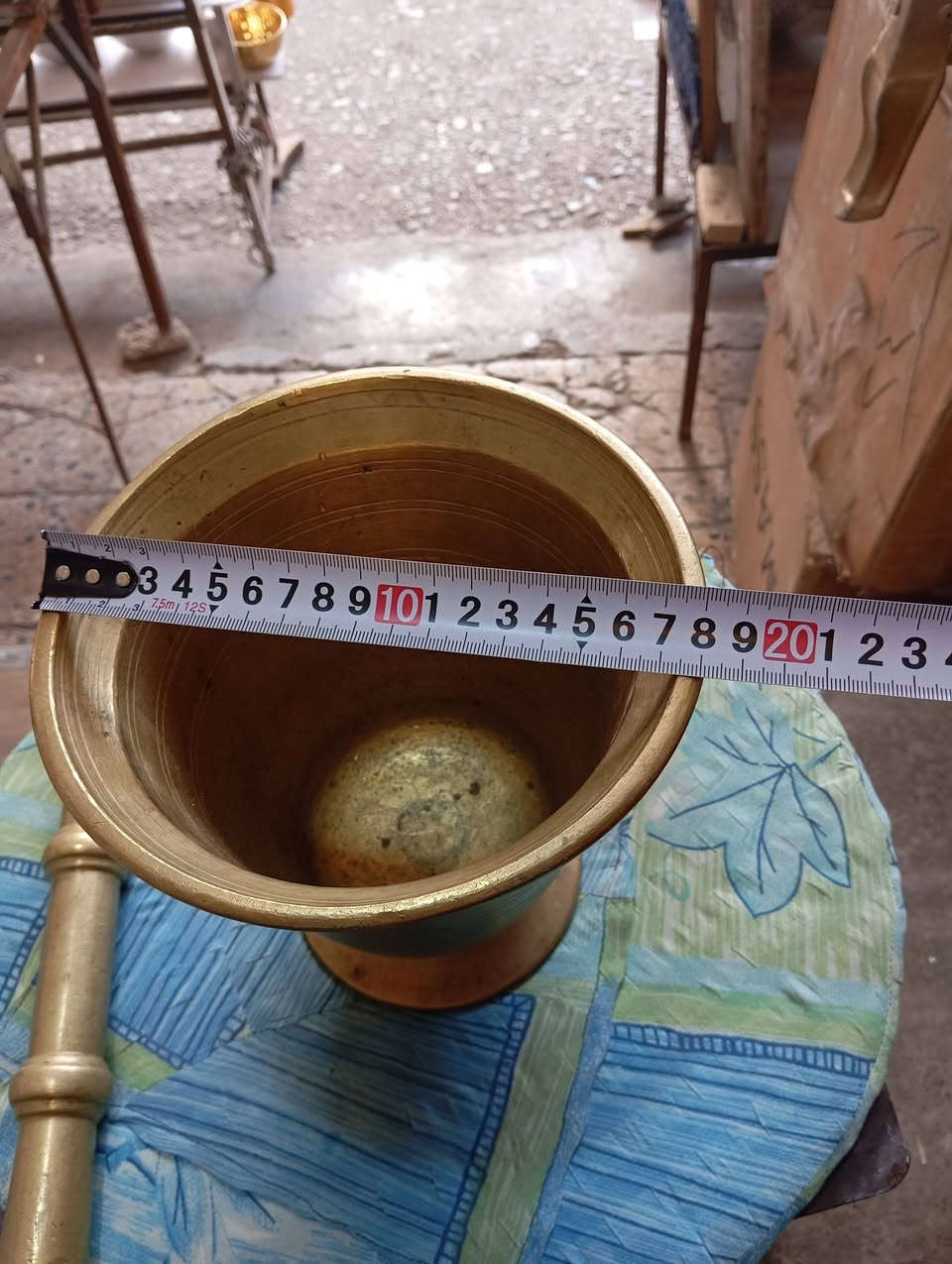 هاون قديم
ارتفاع هاون 19سم 
الوزن 5700كغم
ارتفاع اليده 30سم 
السعر 140 ألف 
للحجز ***********
