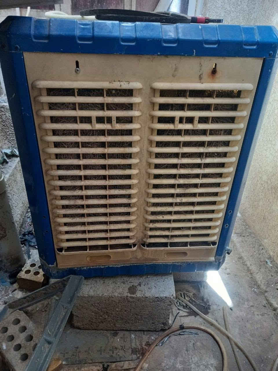 مبردة نظيفة للبيع ب١٠٠وبيها مجال
مبردة فقط كشر ب٥٠ و بيهما مجال

مكيف نضافة فول ما مصلح ابد ب٤٥٠ للاستفسار الاتصال على الرقم***********
