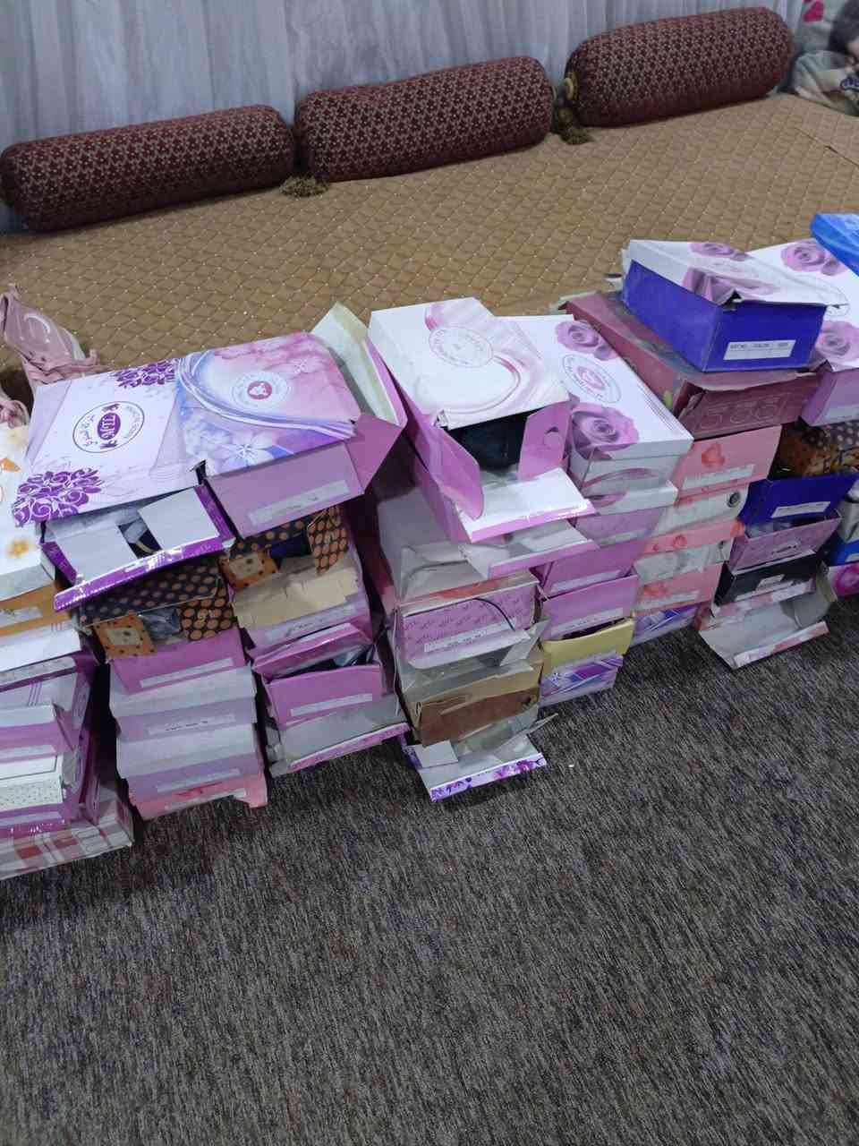 تصفيه بضاعه 175 قطعه كلها ستندر وبكراتينها قطع قويه وحلوه رياضي وكعب كلها نسائي سعر القطعه 3500
بيع مستعجل بسعر مناسب مكاني نجف ***********
