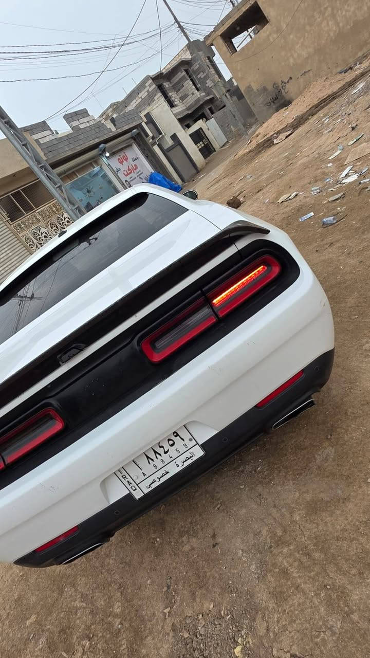 لون ابيض جاملغ بنيد باقي كفاله موديل 19 8سلندر رقم *********** البصرة, العراق
