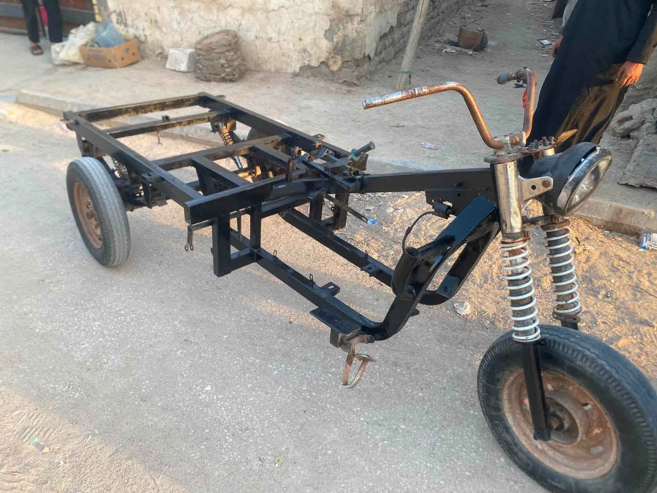 سلام عليكم شباب شاصي اوراق اصولي البيع موديل 2011كامل اكسن وتواير وسدر وياه مصبوق وجاهز مكاني ناصريه سجن الاصلاحي رقمي***********
