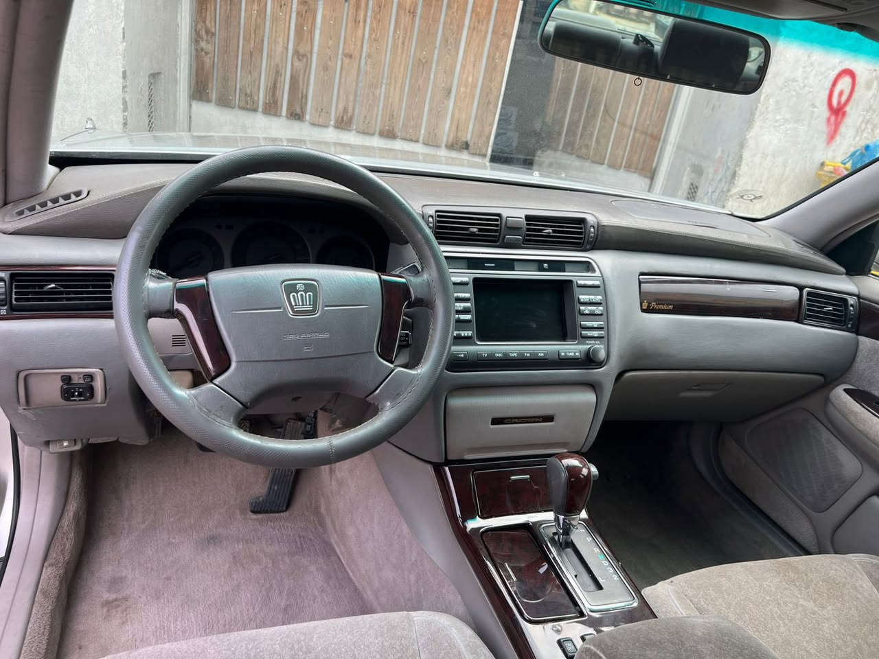 للبيع ملكه موديل ٢٠٠٣ اصوليه بسمي تحويل مباشر السعر مناسب مكاني بغداد حي العامل ***********
