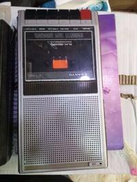 ٣ مسجلات • ٢ شغالات • واحد عاطل