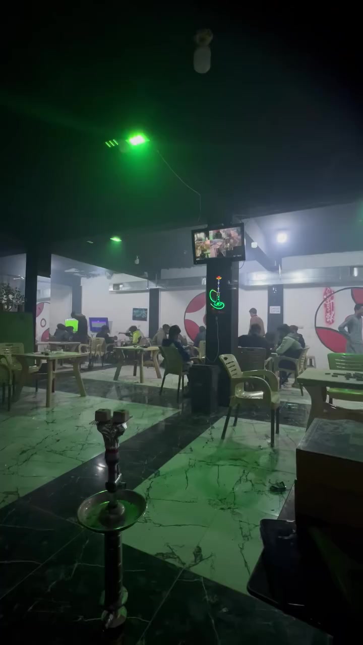 السلام عليكم كوفي وصاله بليارد كامل للبيع بليارد عدد ٣ميوزه  وبليات عدد ٢ وشاشات  عدد ٣ وعربانه برغر ولفات. ونراكل كله وبرادات طه. كوفي متكامل وشغال وخير من الله وايجاره مناسب. 
 سبب البيع. عدم. التفرغ.  ابيعلك تجي تكعد بس تحاسب وعليه رجل ومعاميل وحركه حلوه مشالله  ودخل مالته خير من الله. عنوان الكوفي تكريت الديوم. بسوك مال الديوم  قريب ع الملعب الديوم.  شراي يتصل. ***********
***********. الشراي يتصل.
