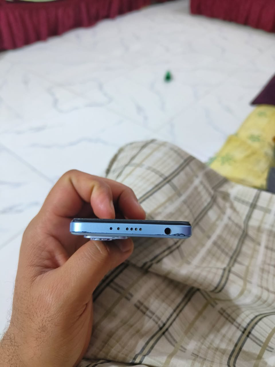 بوكو X4 GT
ذاكرة 256 عشوائيا 12 بطارية 5 الاف 
شحن سريع صوت ستيريو سماعاتين كامراته زينه معالج قوي معروف الجهاز بي مشكله وحده الشحن لل14 واكف ماعرف شبي 
وبي هذا الكسر بل شاشه ما ماثر 
مكاني الناصرية مركز السعر 75 الف فقط


**إذا كنت صاحب هذا الإعلان وتريد حذفه لأي سبب، رجاءا أرسل رسالة إلى الدعم الفني**