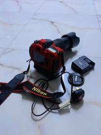 نيكون D7200 • نضيفه • عدسة زوم