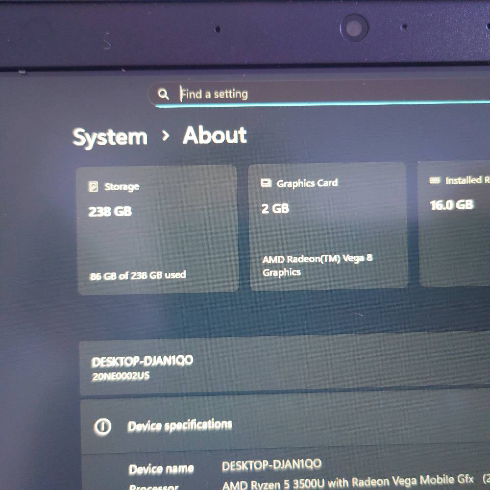 لابتوب لينوفو مناسبة للالعاب والبرامج والدراسة للبيع مستعجل 
