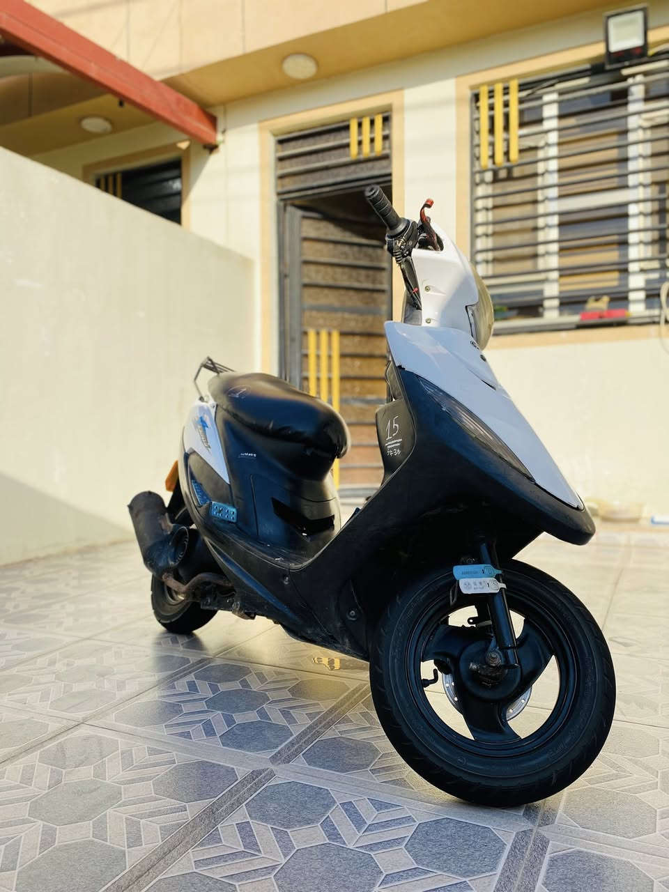 السلام عليكم ماكس عدله لبيع دراجه مفتوحه مره وحده بوشه 49 درجه نضيفه ونشطه شلعه معدل كلشي شغال بيها السعر 350الف قفل لا تعاملني ابد مكاني كوت حي جامعه ***********
