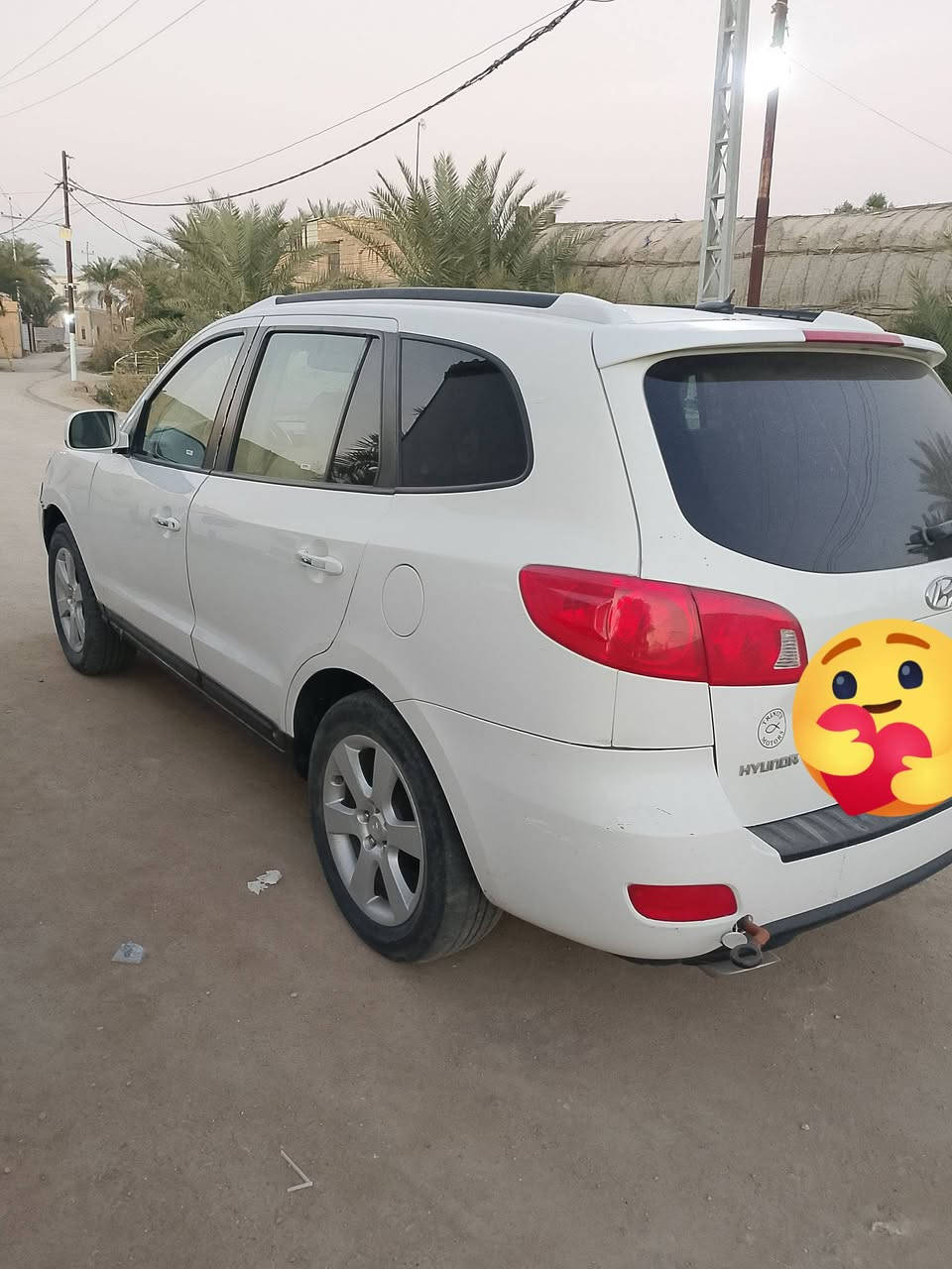 سلام عليكم  سنتافي موديل 10
نضيفه   مرتبه بانزين موكاز 
سنويه ورقام شمالي متوم طبق أصل 
وكاله هم موجوده  سعر 60 وبيه مجال 
***********.   لشراي الاستفسار
