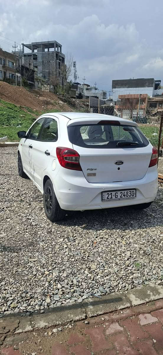 فۆڕدفیگۆ
مۆدێل2016 سەنەوی تا 2028تازەیە گێرو مەکینەو کارەبایی بەشەرت سەیارەکە تابڵێی جوانە نرخ82 گەڵا ژمارەیی مۆبایل ***********
