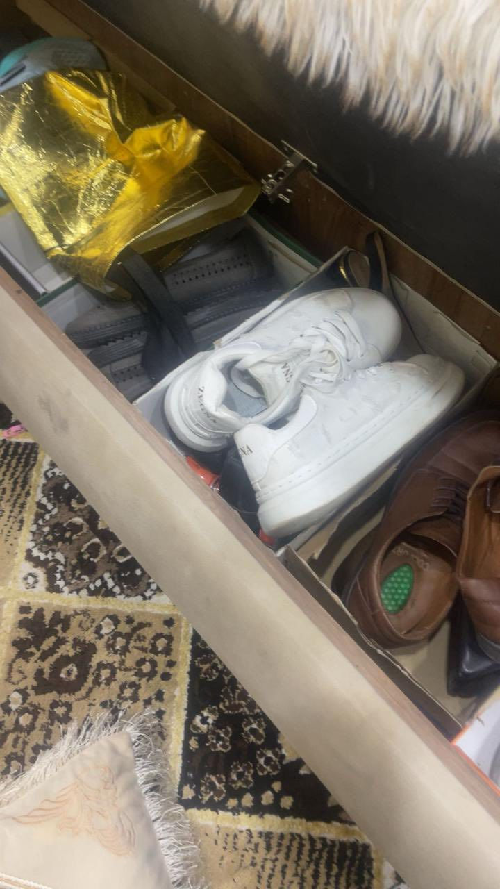 9 قطع نظيفة جدا  مكان جكوك  مليون و100


**إذا كنت صاحب هذا الإعلان وتريد حذفه لأي سبب، رجاءا أرسل رسالة إلى الدعم الفني**