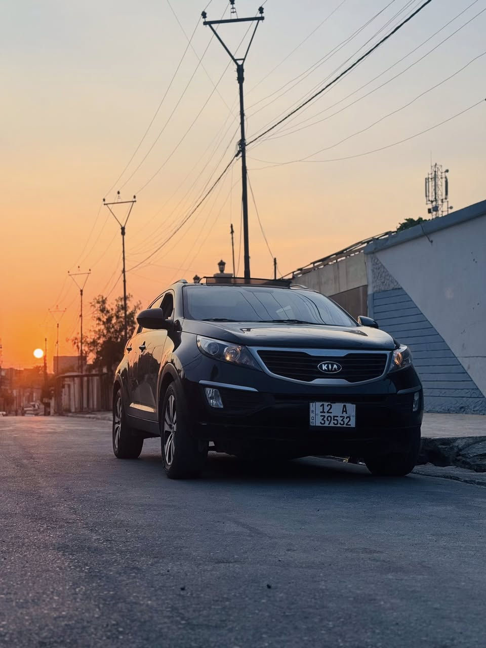 السلام عليكم
سبورتج للبيع او مراوس لون اسود السيارة كلين بيها فقط بارد شبر بباب السايق وملاحظات خفيفه 
محرك 2000 دوش مامفتوح
مواصفات: 
تحكمات سترين جهتين +كاميرا +حساسات خلفيه+ بانورما +ABS 
ماشية 200 الف 
السعر 150 وبيها مجال


**إذا كنت صاحب هذا الإعلان وتريد حذفه لأي سبب، رجاءا أرسل رسالة إلى الدعم الفني**