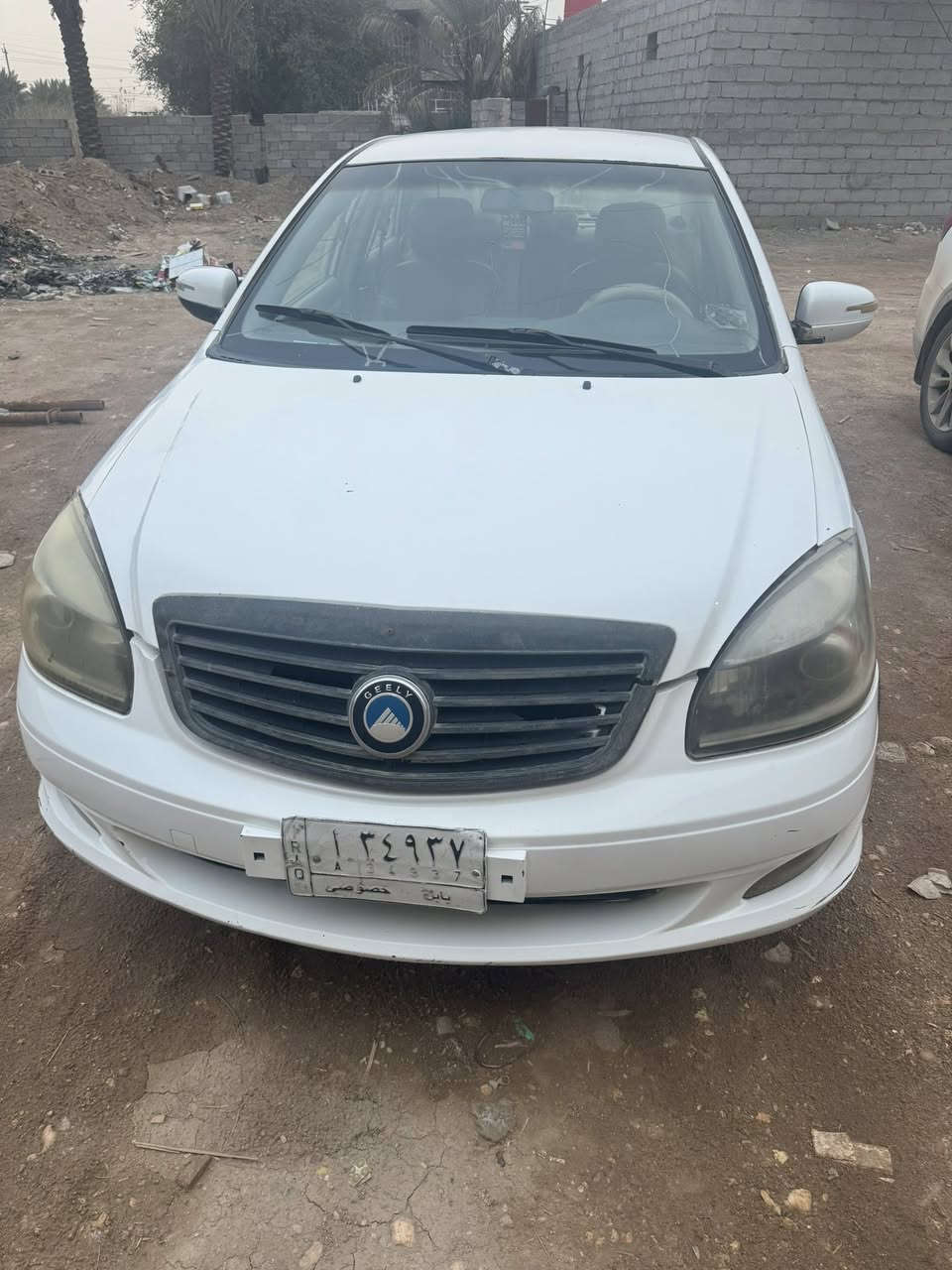 جيلي موبل ٢٠١٣ كير عادي سنويته نافذة حدادية وصدر جديد مكاني بالحلة   للاستفسار ***********
