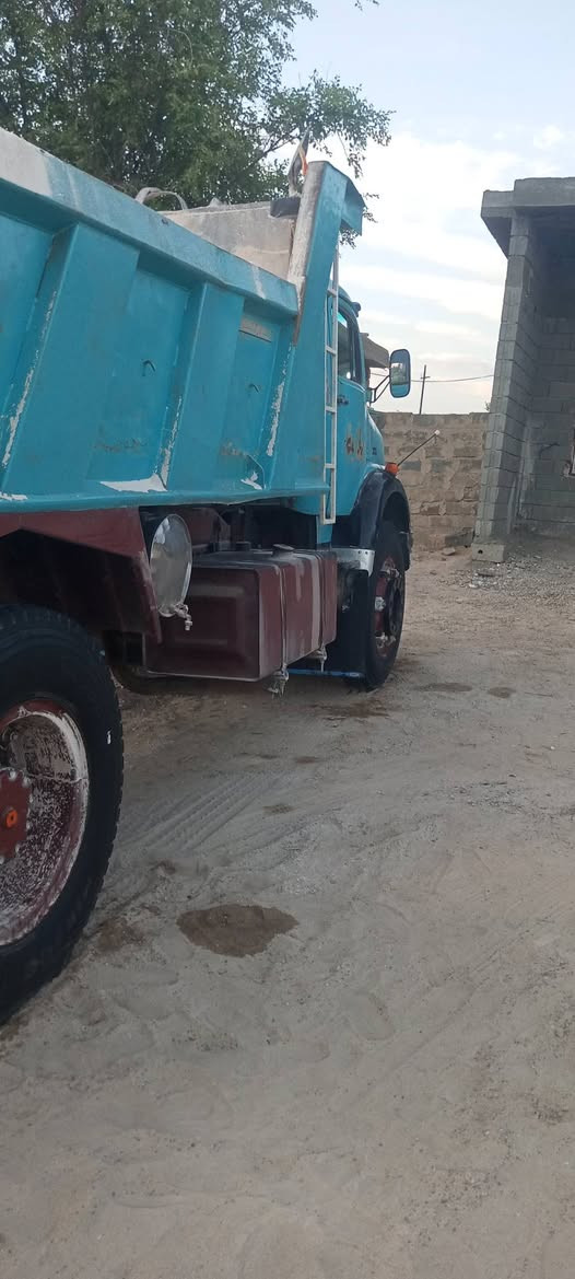سلام عليكم سياره البيع مايلر موديل 80 قماره بجم صبق 
 بدي بلادي تخم تاير محرك وكير وكسن مكفولات شاصي مكفول رقم نكليزي ***********/***********
