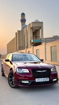 كرايسلر S300 • ٢٠١٨ • ٧٦٠٠٠ ميل