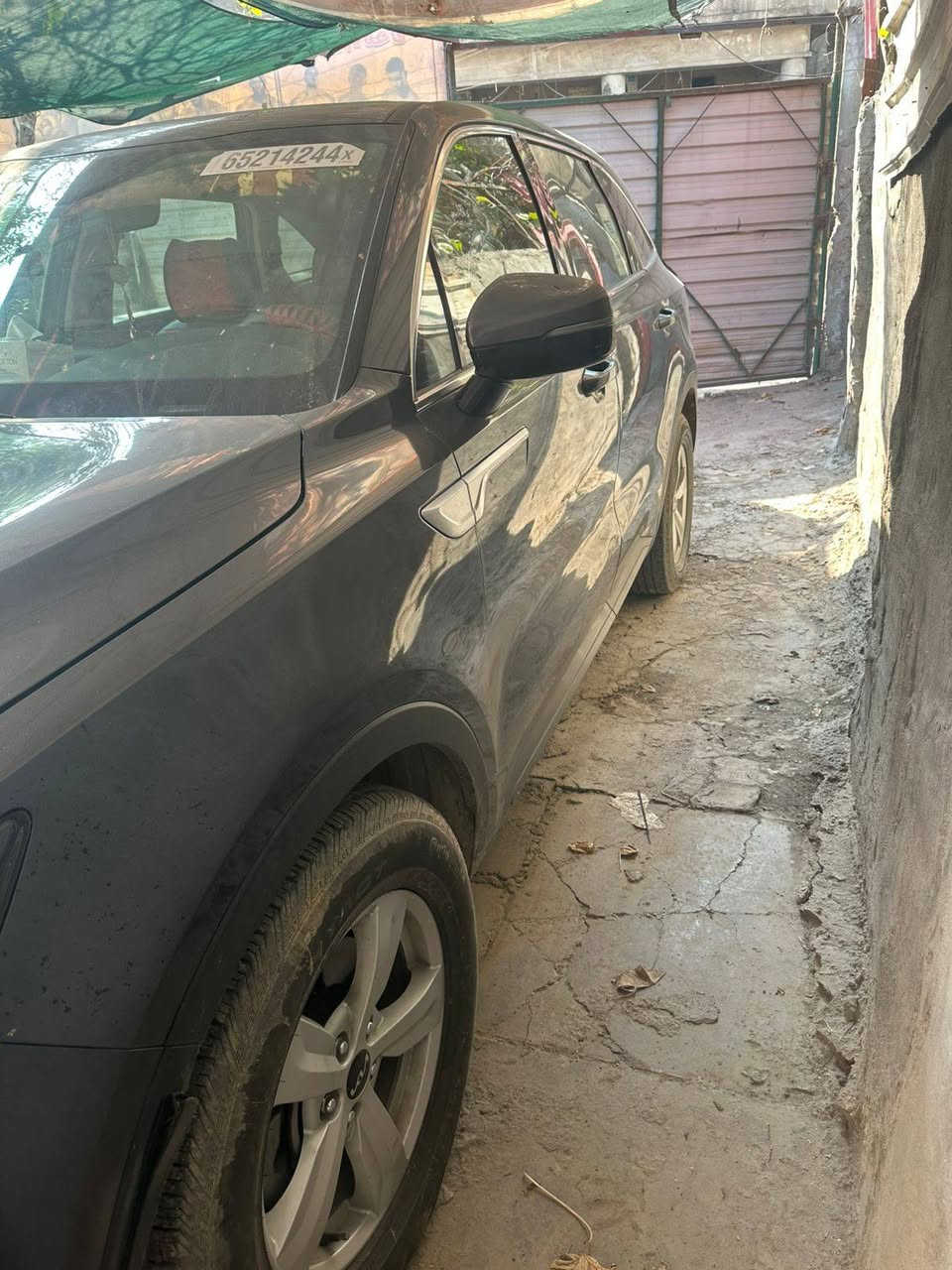 السلام عليكم اخوان سورنتو موديل 2023 وارد امريكي سبعه راكب مكينه 2500 حادثه فقط بلجنطه اربع اصابع وغراضهه كلهن اجني وياهه السياره ليبل واحد بدون تبديل بدون ارباك مكاني بغداد  والسعر ٢٣٠ وبيهه مجال واي استفسار *********** اني مكلف بلنشر بغداد, العراق
