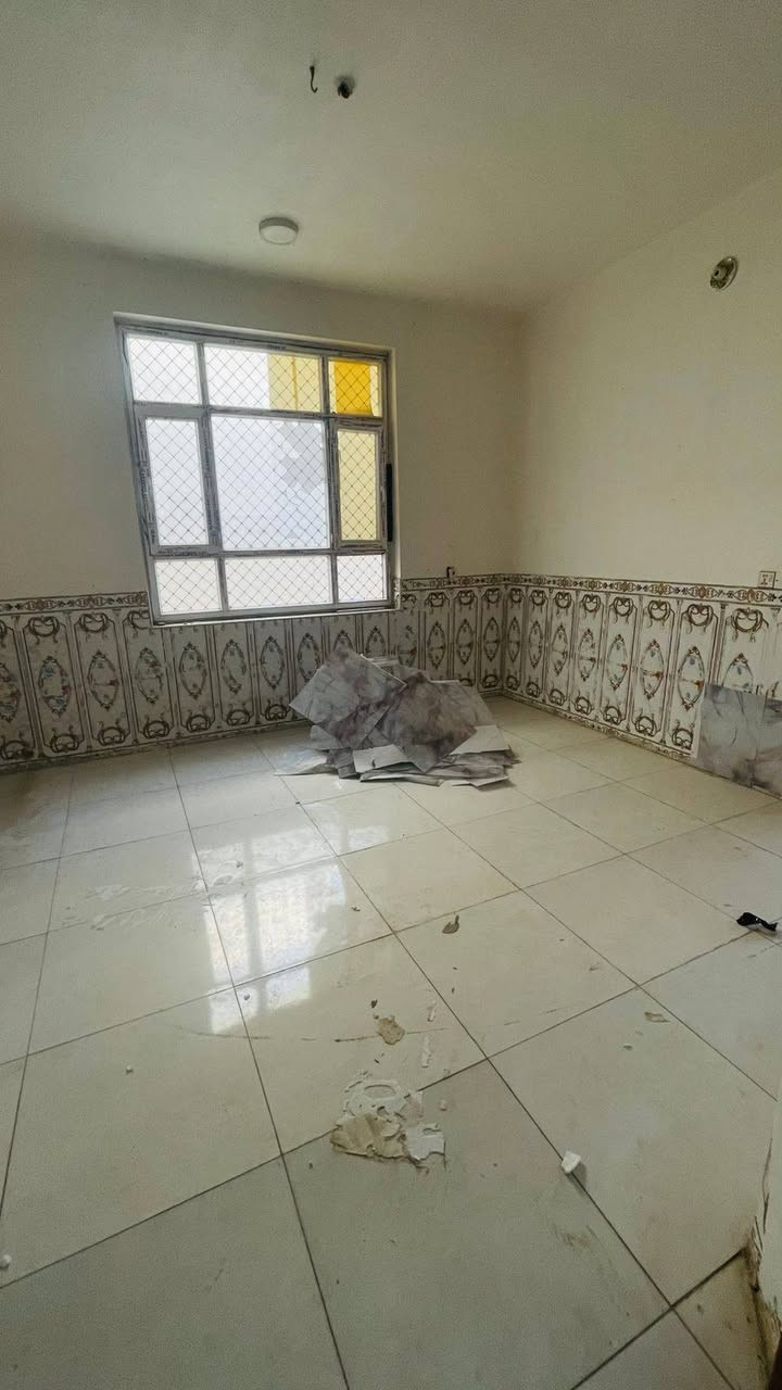 دار للبيع مساحه ٢٦٠ متر طابو صرف

مجمع ارض بابل حي الحسين 

قرب مدرستين

مطلوب ١٠٠

مقدمه ١٠٠ وبيها مجال بسيط 

خدمات فول مدارس اثنين حكوميه

مجاري موجوده

امنيه موجوده

لحك قبل لايفوتك

يرهم مراوس بقطعه بحي الحسين ٣٠٠ متر وينطي فرق

العنوان ابي غرق حي الحسين 

للاتصال والاستفسار المراسله او الاتصال علئ الرقم التالي

***********
