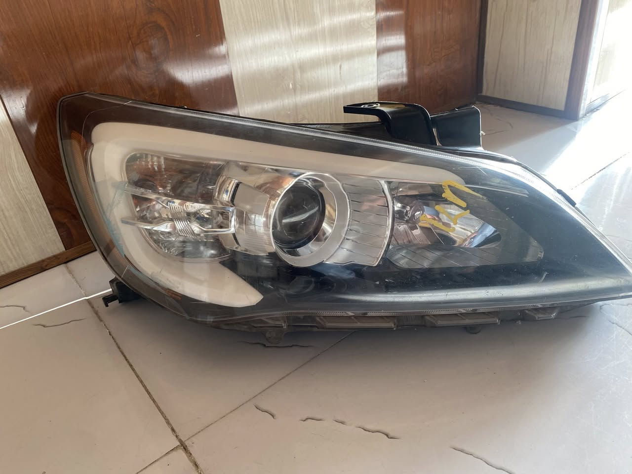 ماصده كيا كادنزا 2011 عادي جهة اليمين 
تفصيخ حاويه 
يوجد توصيل لجميع المحافظات ***********
