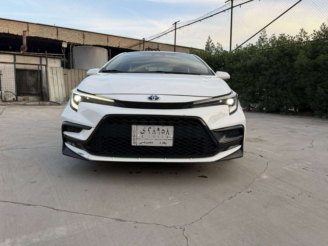 السلام عليكم 

كورلا هايبرد ٢٠٢٣ شكل s
ماشية ٦٣ الف 
الي تكون بيه فتحة سقف وكشن كهرباء
السيارة ب اسمي

السيارة على ايدي ماخذها زيرو
بيه شوية شخوط بحكم الشارع
وبيه طخة بالدعامية نكسر بيه كفر الماصدة فمبدل الماصدة اني ومرفق صورة الطخة
 تخم تايراتها مبدل جديد و دسكاتها الأمامية مبدلة جديد

ب ١٥٣ وبيه مجال للشراي 
لتواصل على هذا الرقم ***********

مكانها بغداد الكريعات
مع الشكر
