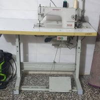 مكينه خياطه البيع كلشي مابيه شغاله كله خياطه ناعم صوته ناعم سعره 350 ا...