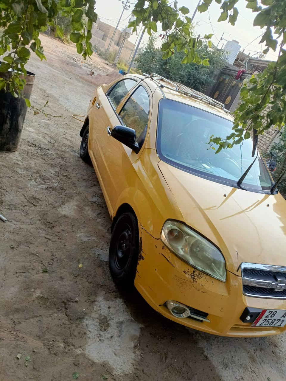 السلام عليكم افيو ٩ خليجي رقم نجب دولي سنويه جديده ل٣٠ مصفره هيئه وغرامه سياره جديده وما متعوبه حداديه جديده تخم تاير كير ومكينه مكفولات السياره باسمي مكانه ديوانيه قضاأ الشاميه لتواصل  ***********
