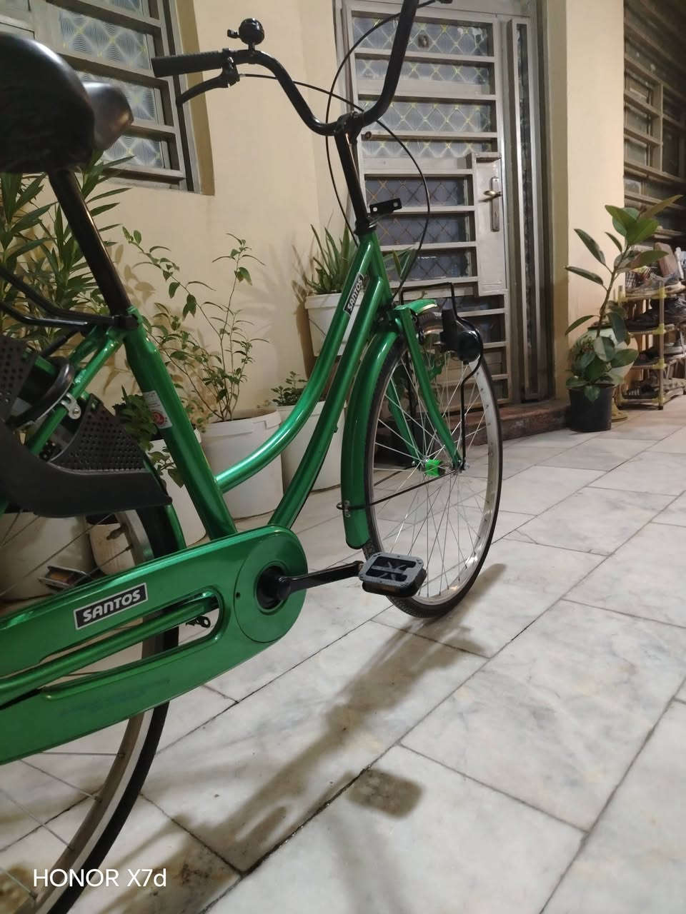 بايسكل للبيع جديد لون صدفي استعمال قليل حيل شخط ما بي الرقم *********** استفسار السعر 120 بي مجال مكاني الرئسه العبيدي
