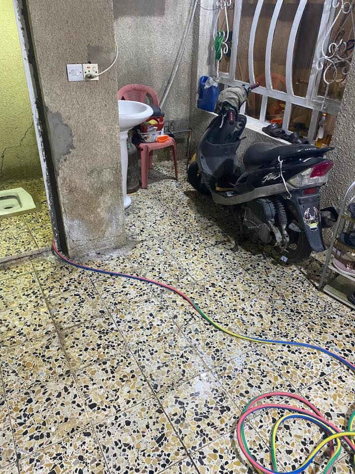 سلام عليكم للبيع بيت 100متر  🏠 في السده الجديده قرب ساحه زمن طابق ونص طابو صرف بيت نضيف للستفسار 

‭ ٠٧٧١ ٧٩٢ ٥٧٩٤‬
