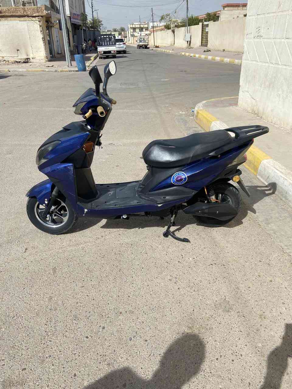 ماطور شحن للبيع 6 بطاريات السعر 400 وبي مجال ***********
