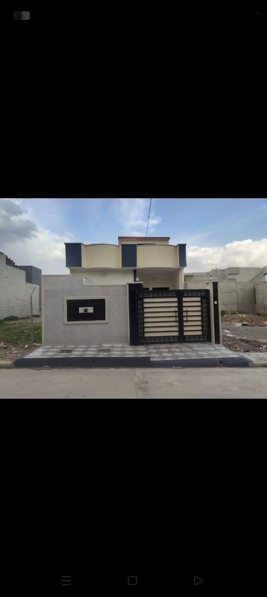 دار للبيع كارت سكني ماشية معاملة تمليك قرار 20

الدار #فول #زيرو بعدة ما مسكون بناء #حديث 

حي السماح ال90 موقع درجه اولئ مساحة 150 متر

علئ يمين الفرع مدرسة الصينية يسار مستوصف السماح

خلف الدار مباشر سايدين 60 الحولي

اتجاء غروب كامل خدمات 

يتكون من غرفتين نوم هول ستقبال وبيتونة 

غرفه بيها سويت صحيات داخل وخارج 

السقف جبس بورد 

#السعر 77 مليون 🇮🇶

***********📞

 ***********📞

 *********** 📞
