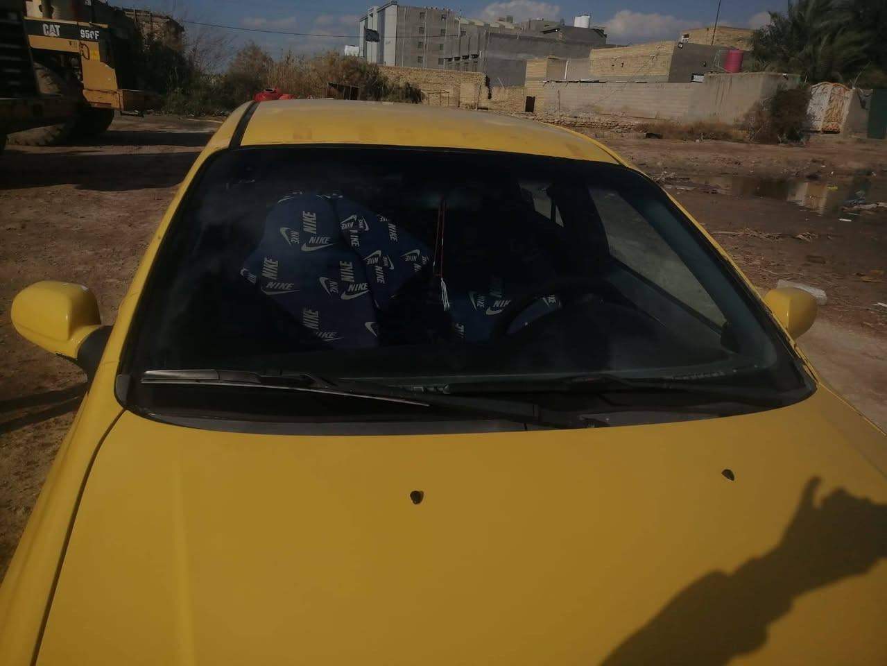 وبتره للبيع رقمه احمر ابيع كومة حديد ٣٥ مع المجال 
موديل 12 للتواصل على الرقم ***********
