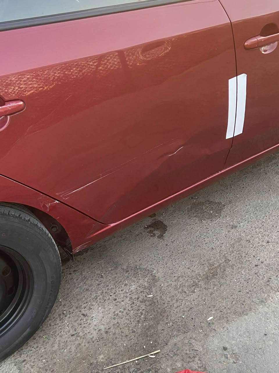 السلام عليكم سيراتو موديل  2010 فتحه داخل قرميدي فول ما عده البصمه   لسياره كلش حلوه مابيها نقص جاهزه حداديه تايرات جديد بيها تبديل بابتين اماميه قبغ جنطه بلادي فقط بارد باب الخلفي الايمن مكاني بغداد السعر100وبيها مجال بصيط  *********** اتصل وتامر امر
