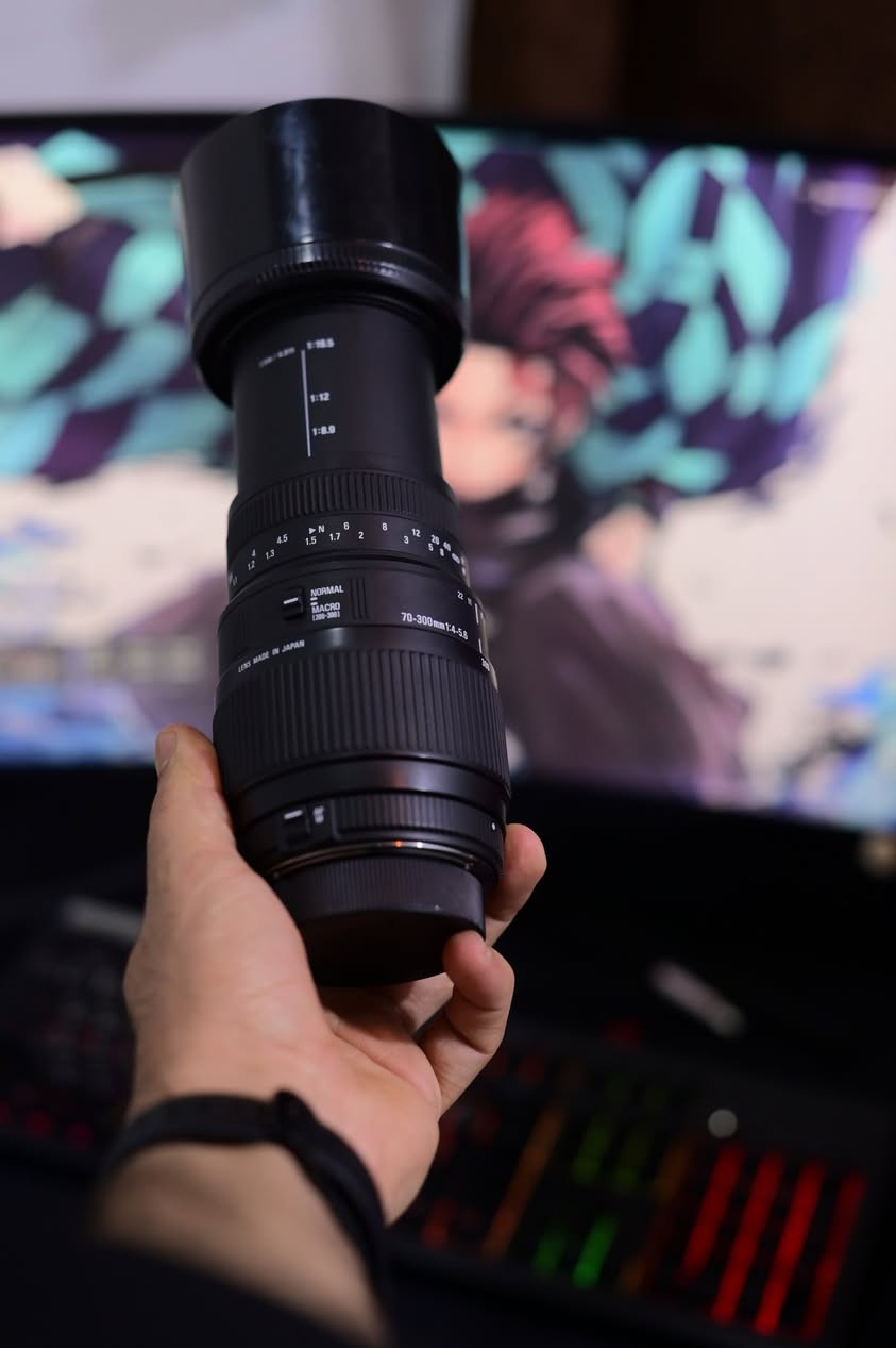 70-300 رياضي وترهم للجلسات مجرد فحص بعدهي بكارتونهه 140 الف فقط ***********
