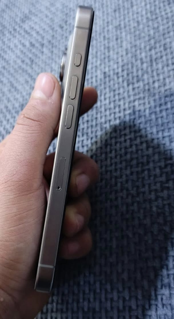 السلام عليكم ايفون 15برو فقط  ذاكره 256 دبل سيم بطاريه 90 مبدل شاشه مال تفليش شرط يعني من جهاز على جهاز  نضافه فول السعر 625 وبي مجال


**إذا كنت صاحب هذا الإعلان وتريد حذفه لأي سبب، رجاءا أرسل رسالة إلى الدعم الفني**