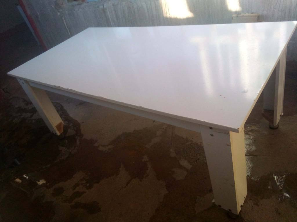 ميز للبيع *********** كركوك, العراق
