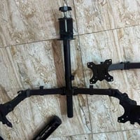 ذراع حامل شاشتين والثاني شاشة ولابتوب نظيفات استخدام قليل سعر الواحد ٥...