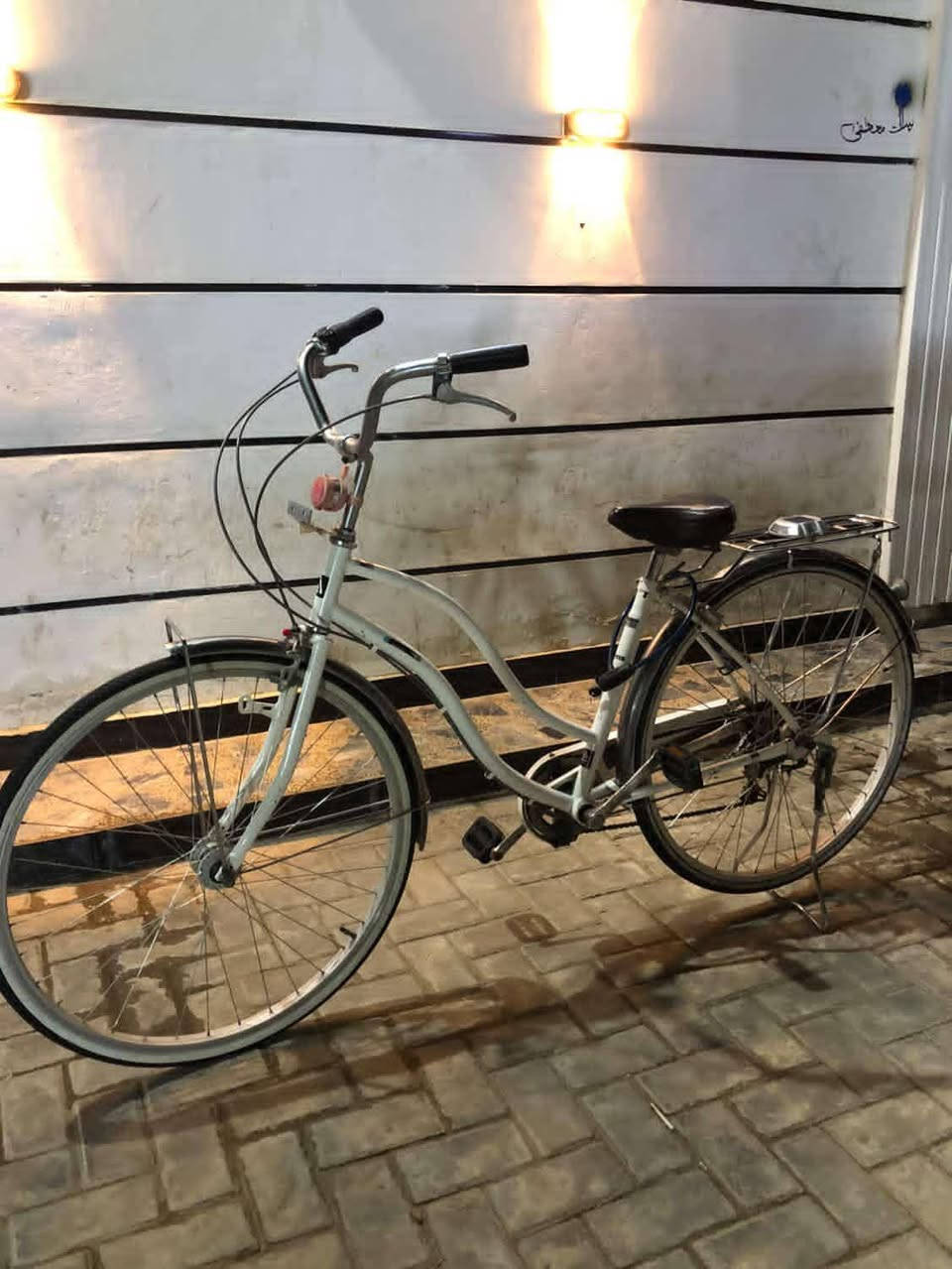 سلام عليكم بايسكل البيع بناتي بطه حجم 27 جديد كله مختم كير 6 نمر وحساس كله شغال ماناقصه برغي العنوان بغداد حي اور سبع قصور 100 وبي مجال 👉 *********** بي واتساب👍
